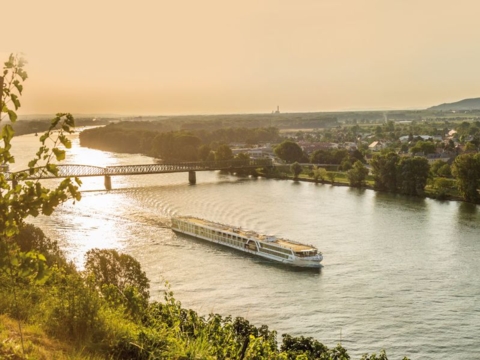 Amadeus Queen Last Minute Kreuzfahrt 2024 buchen