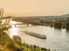 Lüftner Cruises Amadeus Weihnachtsmärkte & Adventskreuzfahrt Reise RouteDonau Kreuzfahrt ab / bis  Passau