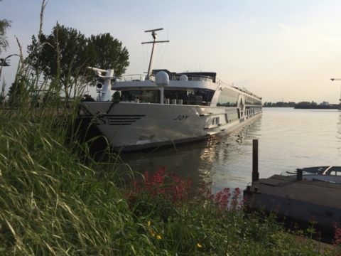 JOY Kreuzfahrt Reisen 2025, 2026, 2027, 2028, 2029 & 2030 buchen