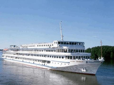 Maxim Litwinov Kreuzfahrt Reisen 2025, 2026, 2027 & 2028 buchen