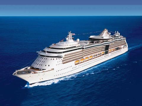 Serenade of the Seas Kreuzfahrt Reisen 2024 & 2025 buchen