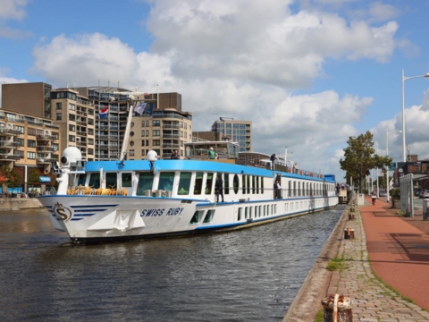Swiss Ruby Kreuzfahrt Reisen 2024 & 2025 buchen